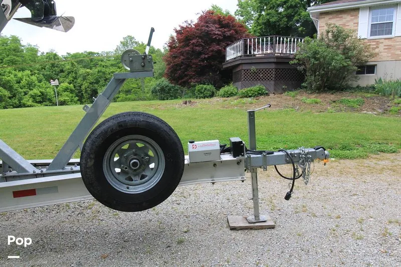 Slide: The Image of Spare Tire Kit - 15533036