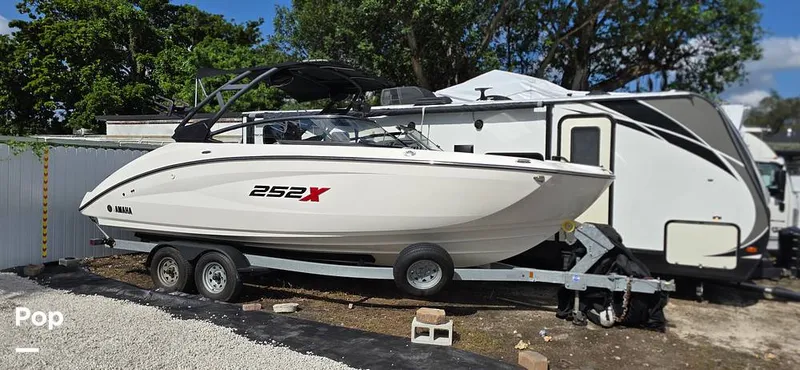 Slide: The Image of Yamaha 252 XE 2022 - 15439666