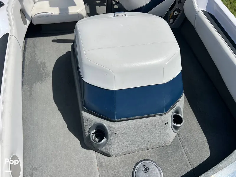 Slide: The Image of Correct Craft Pro Air Nautique 2001 - 15648073