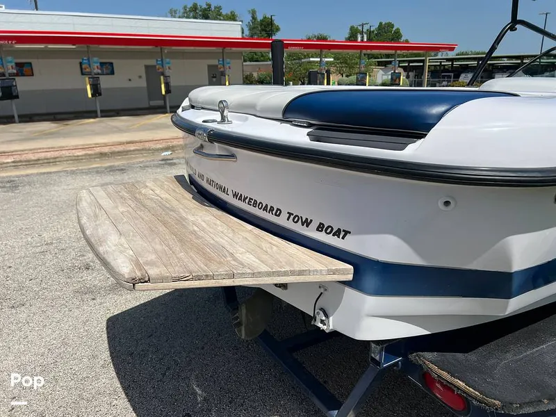 Slide: The Image of Correct Craft Pro Air Nautique 2001 - 15648102