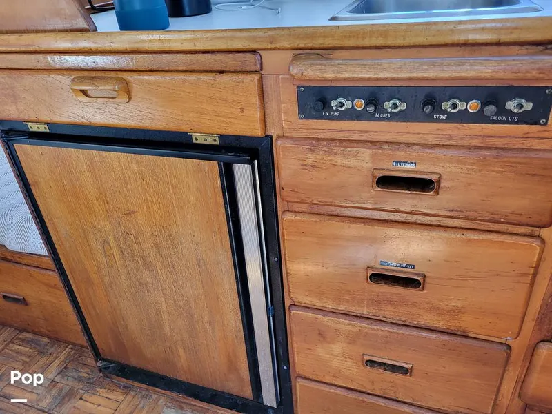 Slide: The Image of CHB 34 1976 - 15828947