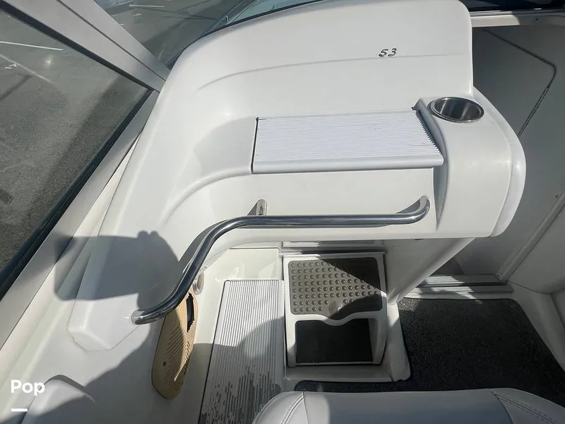 Slide: The Image of Grab Bar & Glove Box - 15787954