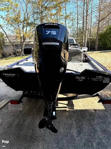 Slide: The Image of Tracker 175 Pro Team 2022 - 15455585