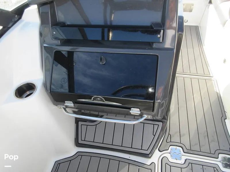 Slide: The Image of Monterey M45 2019 - 16075155