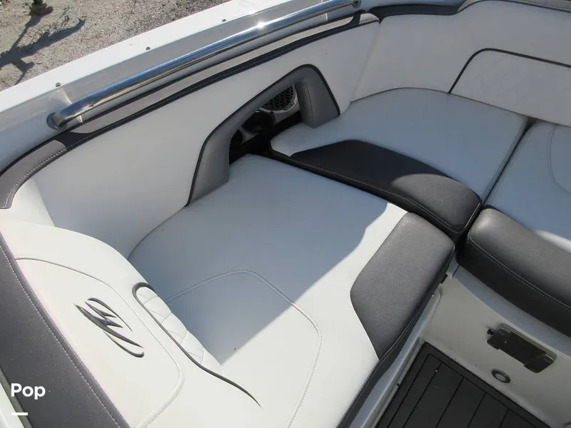 Slide: The Image of Monterey M45 2019 - 16075162