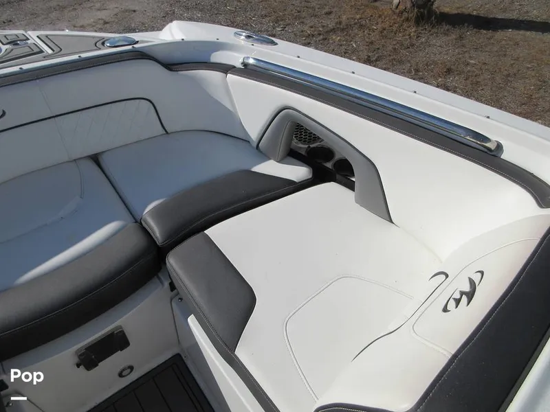 Slide: The Image of Monterey M45 2019 - 16075163