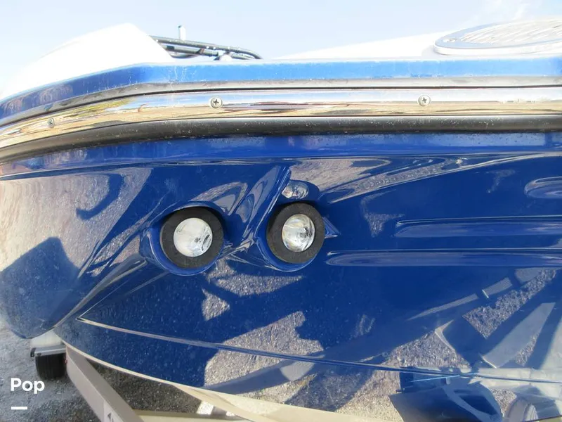 Slide: The Image of Monterey M45 2019 - 16075072