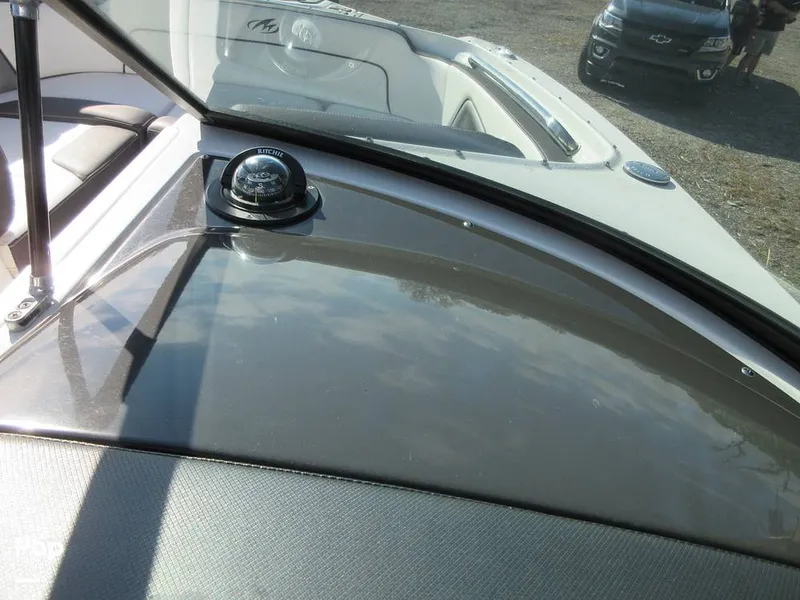 Slide: The Image of Monterey M45 2019 - 16075154