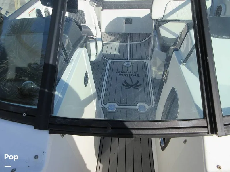 Slide: The Image of Monterey M45 2019 - 16075169