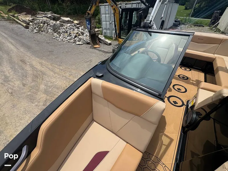 Slide: The Image of Mastercraft NXT22 2023 - 15467889