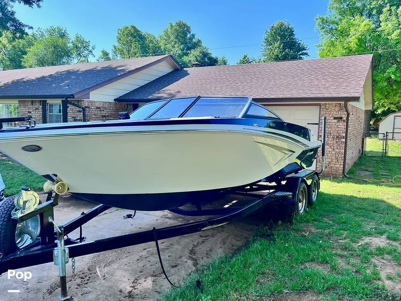 Slide: The Image of Glastron GTSF 205 2015 - 15462940