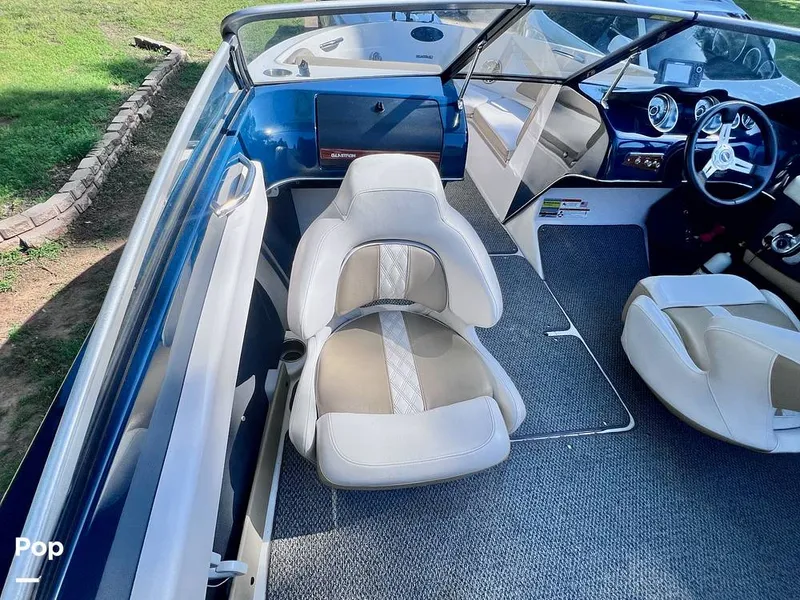 Slide: The Image of Glastron GTSF 205 2015 - 15462975