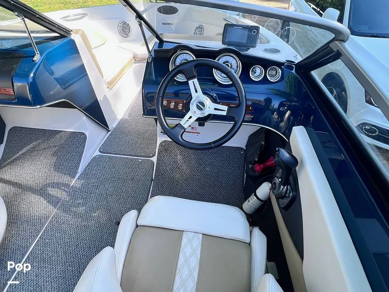 Slide: The Image of Glastron GTSF 205 2015 - 15462982