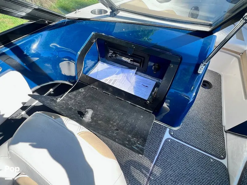 Slide: The Image of Glastron GTSF 205 2015 - 15462994