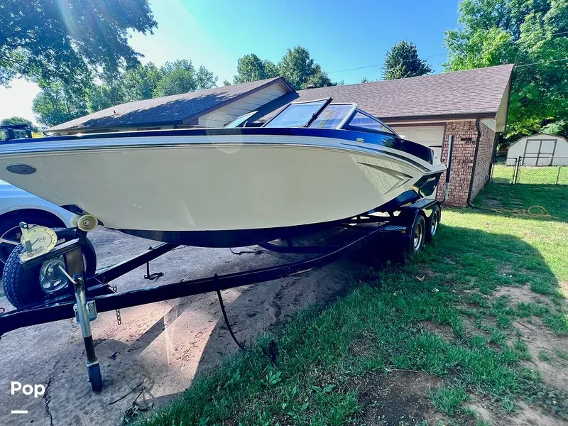 Slide: The Image of Glastron GTSF 205 2015 - 15463033