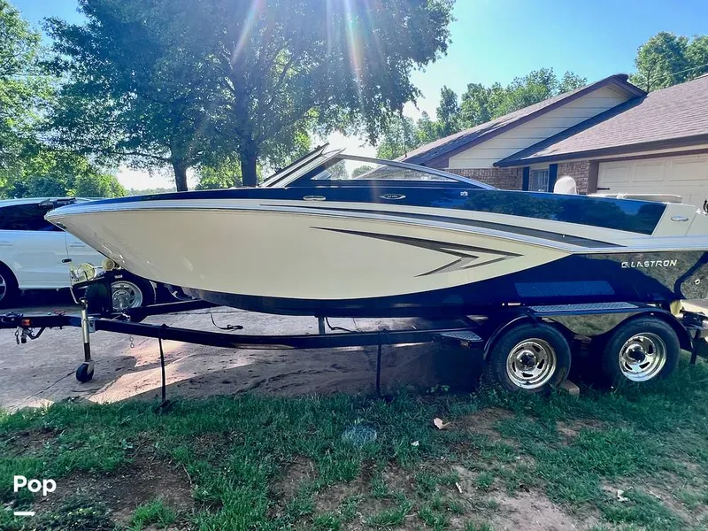 Slide: The Image of Glastron GTSF 205 2015 - 15463034