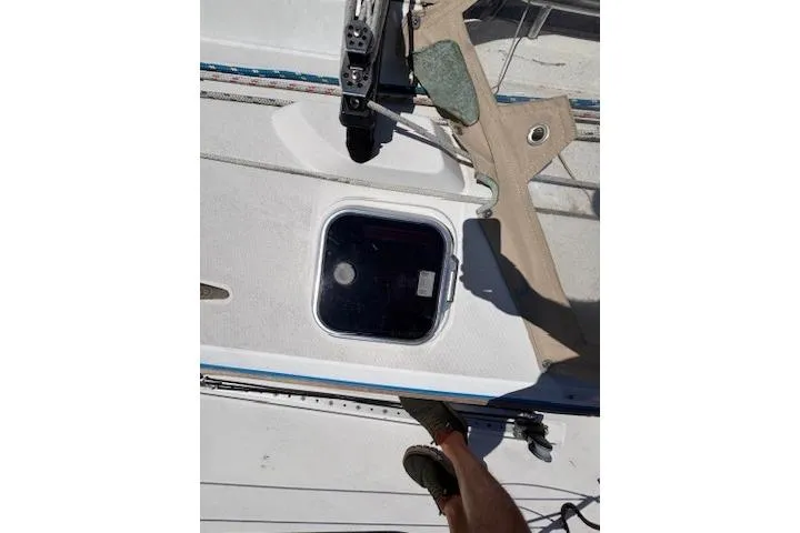 Slide: The Image of Sabre 402 2000 - 14
