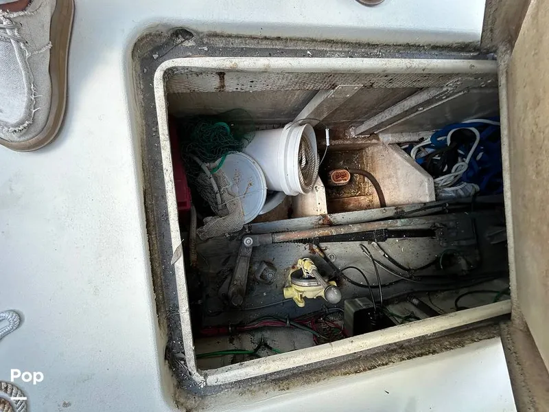 Slide: The Image of Hatteras 36 Convertible 1983 - 15497165