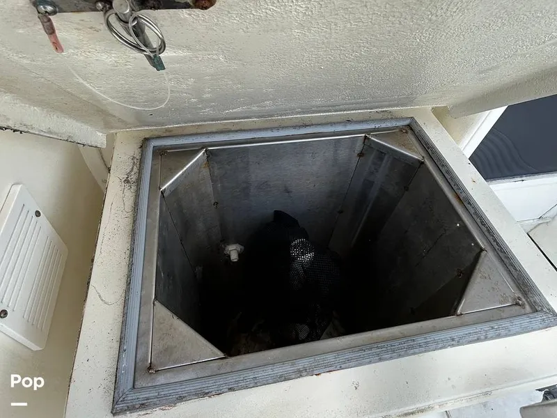 Slide: The Image of Hatteras 36 Convertible 1983 - 15497177