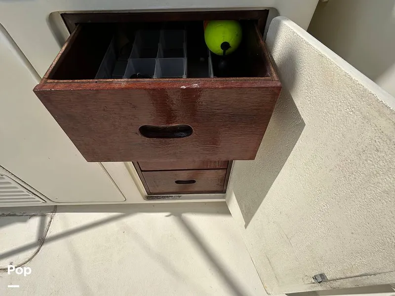 Slide: The Image of Hatteras 36 Convertible 1983 - 15497182