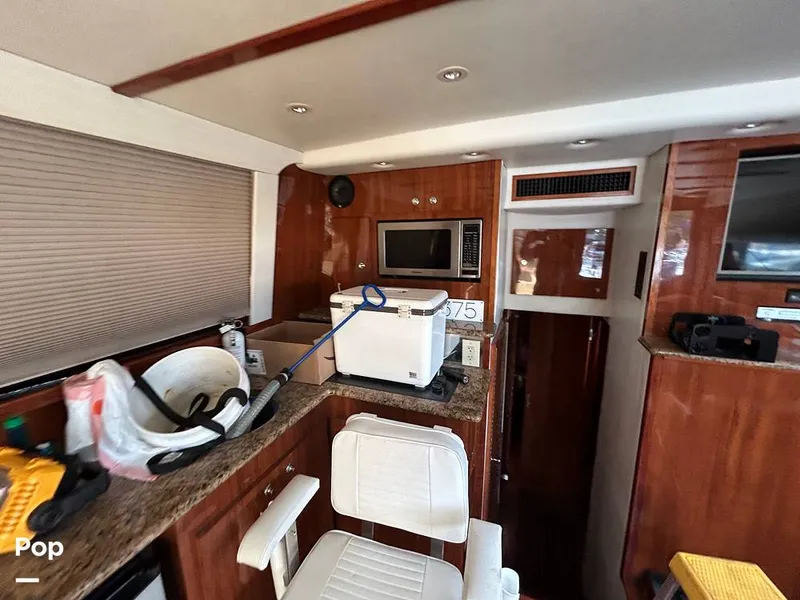 Slide: The Image of Hatteras 36 Convertible 1983 - 15497255