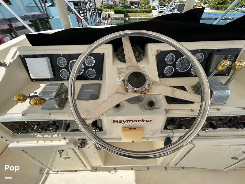 Slide: The Image of Hatteras 36 Convertible 1983 - 15497204