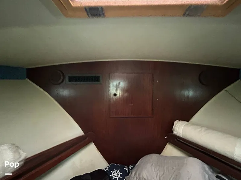 Slide: The Image of Hatteras 36 Convertible 1983 - 15497320