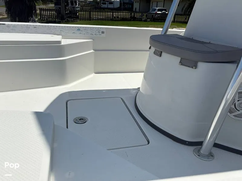 Slide: The Image of Storage/passenger Seating - 15499131