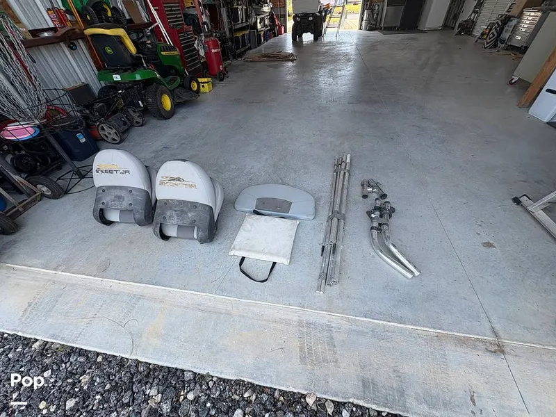 Slide: The Image of Pedestal Seats - 15499177