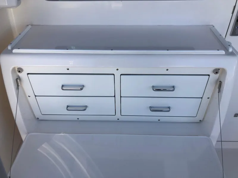 Slide: The Image of Cabo 35 CONVERTIBLE 2003 - 12