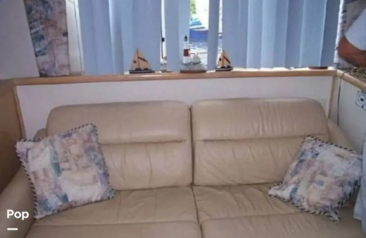 Slide: The Image of Carver Yachts 325 Aft Cabin 1998 - 15453847