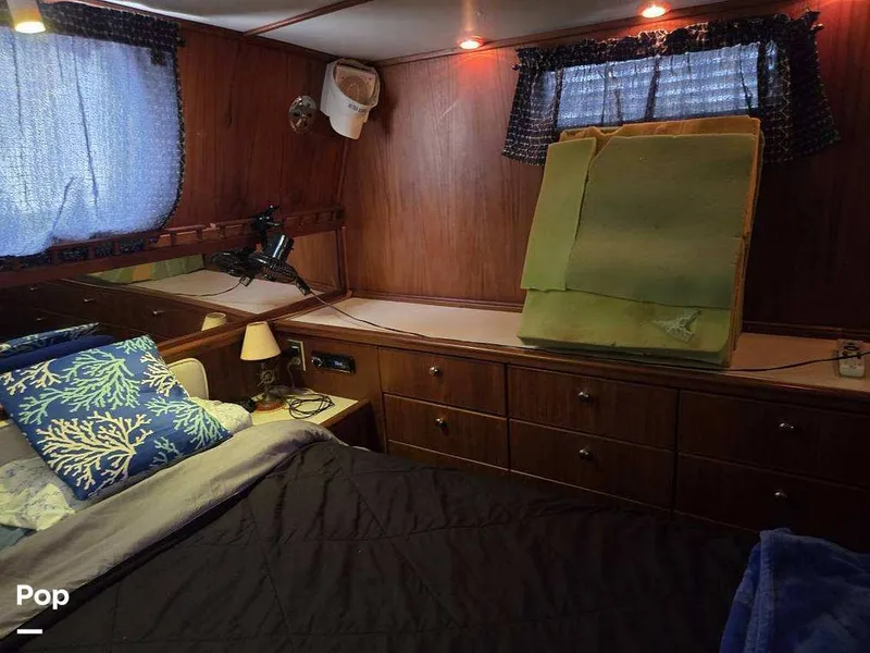 Slide: The Image of Bayliner 4587 Cockpit Motor Yacht 1994 - 15799439