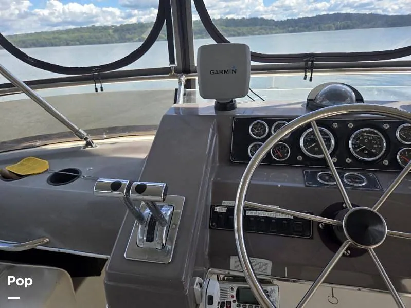 Slide: The Image of Bayliner 4587 Cockpit Motor Yacht 1994 - 15799451