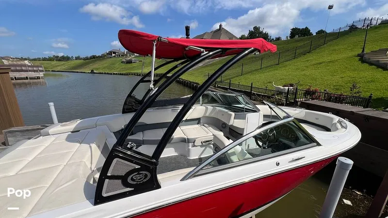 Slide: The Image of Cobalt 220S 2020 - 15489362