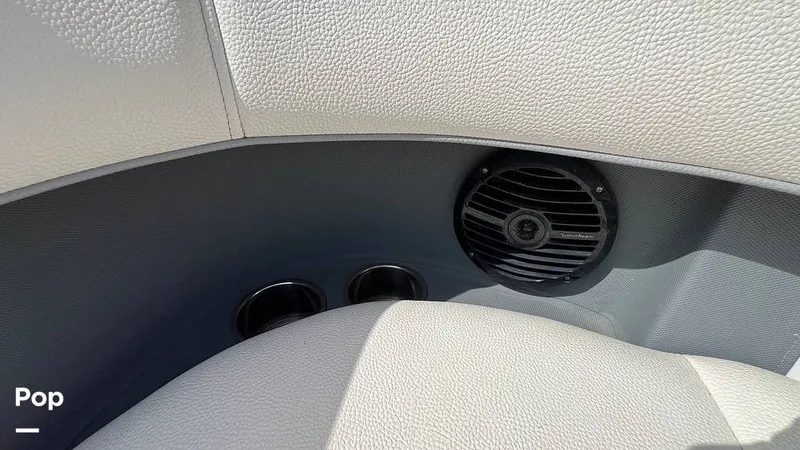 Slide: The Image of Cobalt 220S 2020 - 15489373