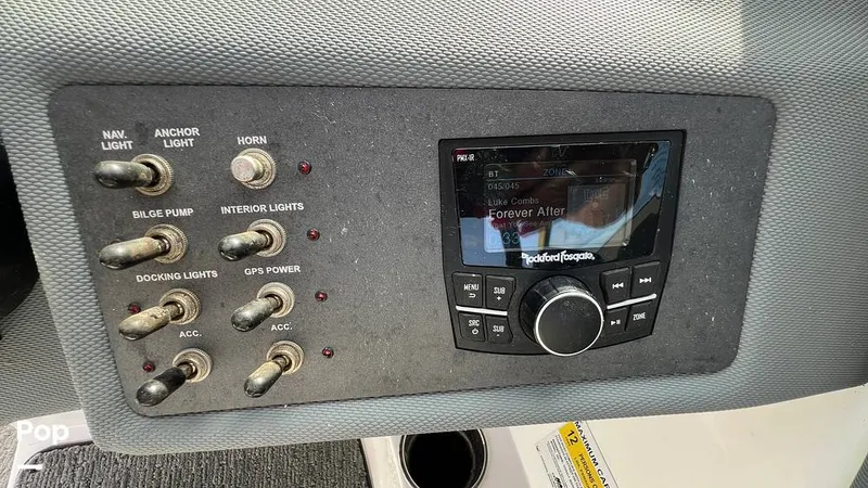 Slide: The Image of Cobalt 220S 2020 - 15489388