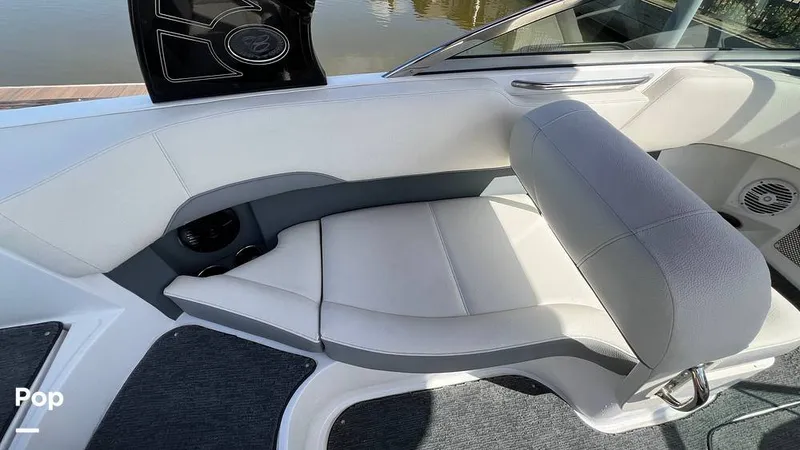 Slide: The Image of Cobalt 220S 2020 - 15489401