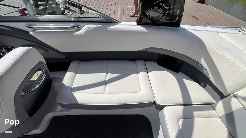 Slide: The Image of Cobalt 220S 2020 - 15489407