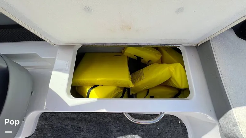 Slide: The Image of Cobalt 220S 2020 - 15489408