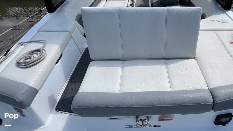 Slide: The Image of Cobalt 220S 2020 - 15489419