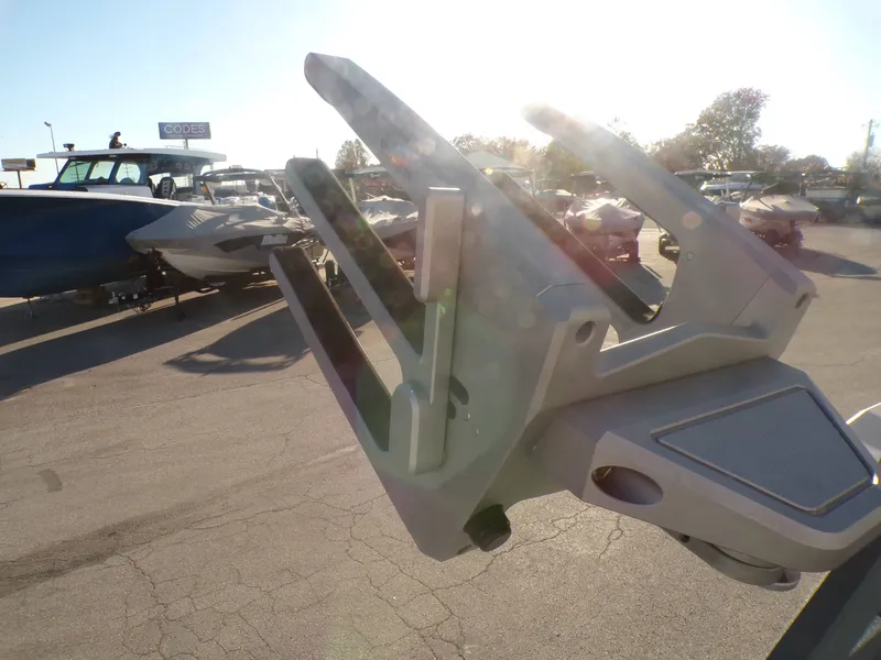 Slide: The Image of Malibu Wakesetter 25LSV 2020 - 16