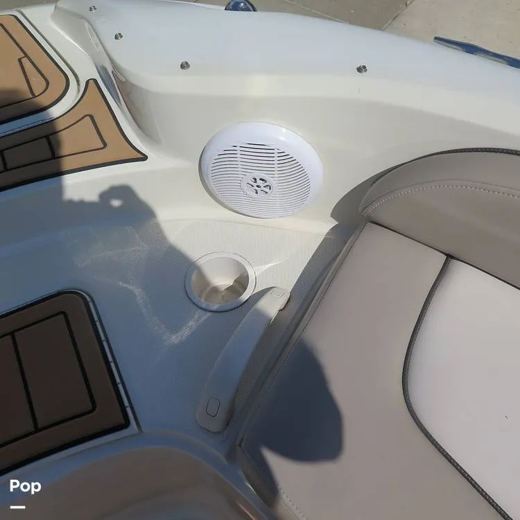 Slide: The Image of Sea Ray 270 Sundeck 2004 - 15714752