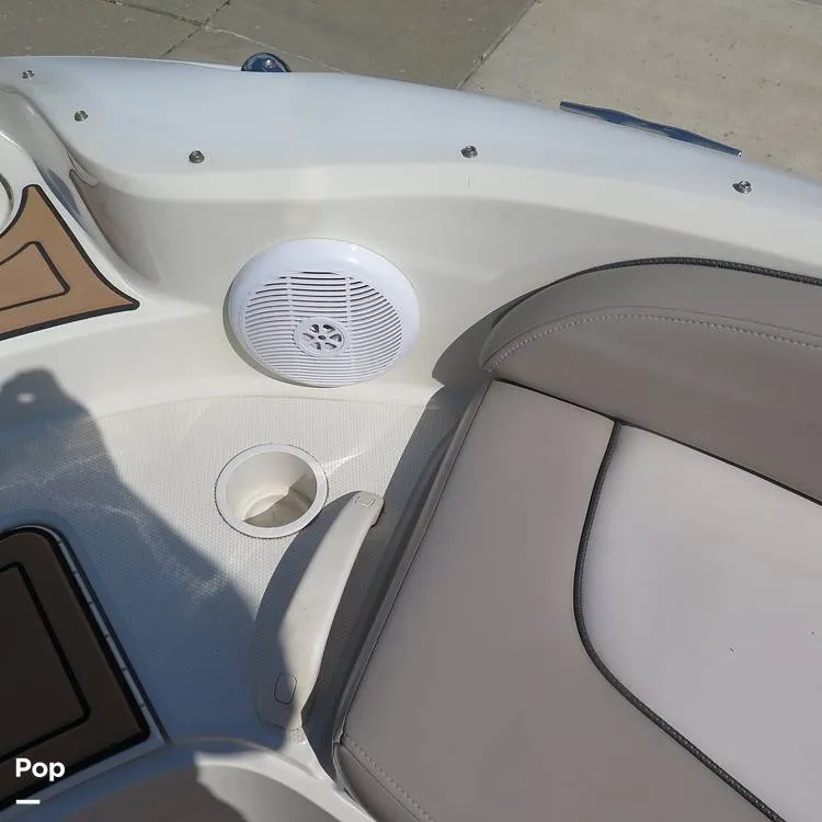 Slide: The Image of Sea Ray 270 Sundeck 2004 - 15714753