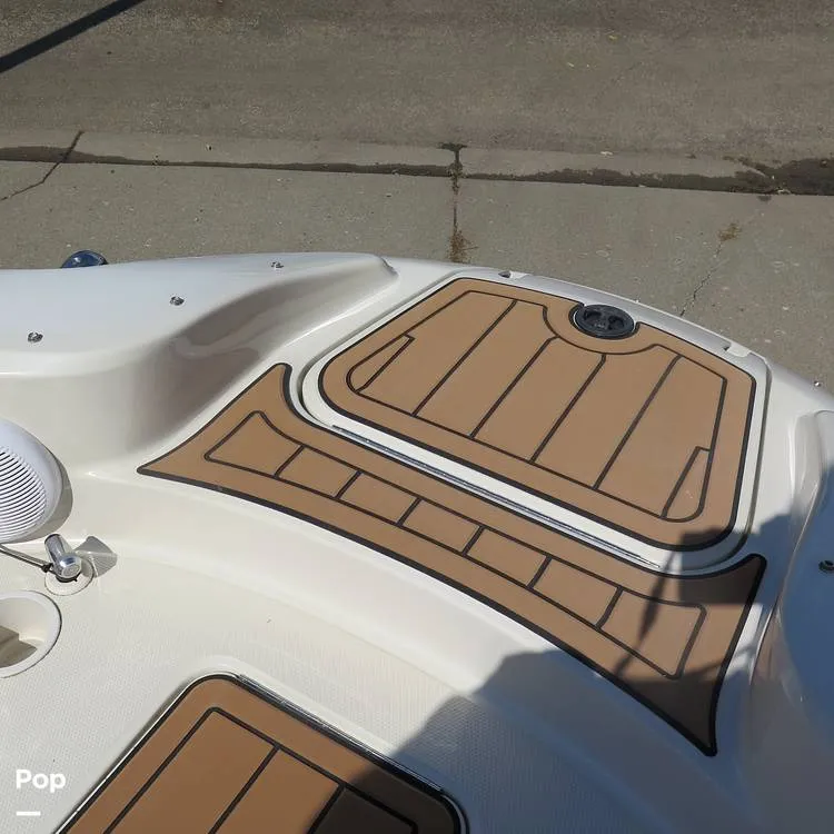 Slide: The Image of Sea Ray 270 Sundeck 2004 - 15714754