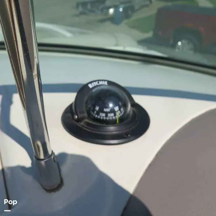 Slide: The Image of Sea Ray 270 Sundeck 2004 - 15714757