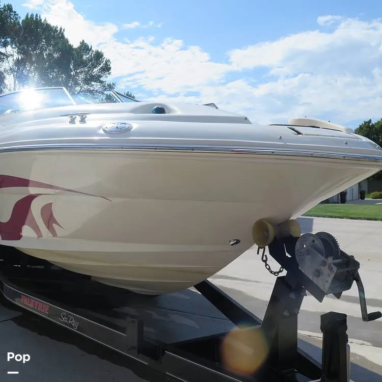 Slide: The Image of Sea Ray 270 Sundeck 2004 - 15714656