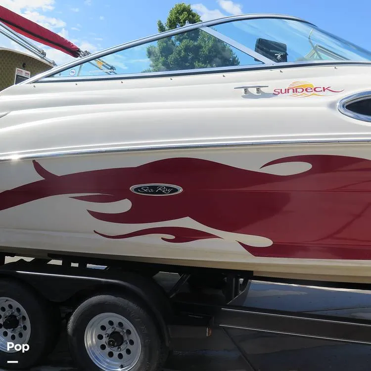 Slide: The Image of Sea Ray 270 Sundeck 2004 - 15714660