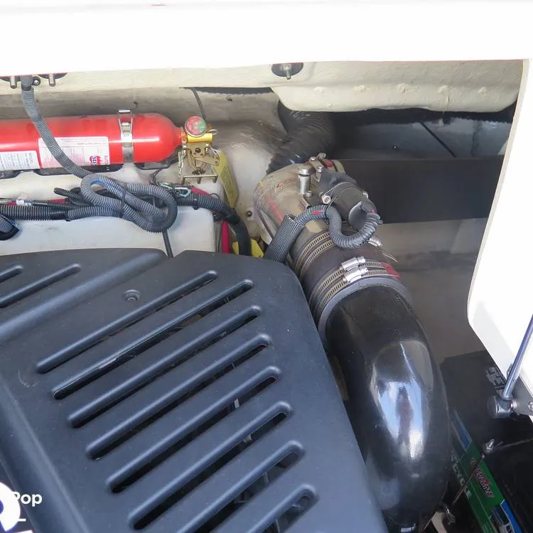 Slide: The Image of Sea Ray 270 Sundeck 2004 - 15714712