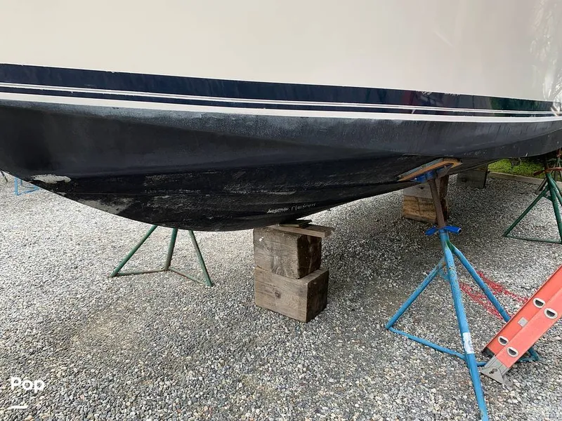 Slide: The Image of Bayliner Avanti 3258 1999 - 15491898