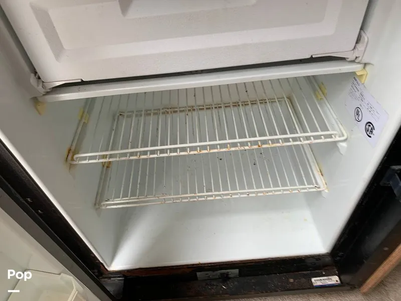 Slide: The Image of Bayliner Avanti 3258 1999 - 15491882